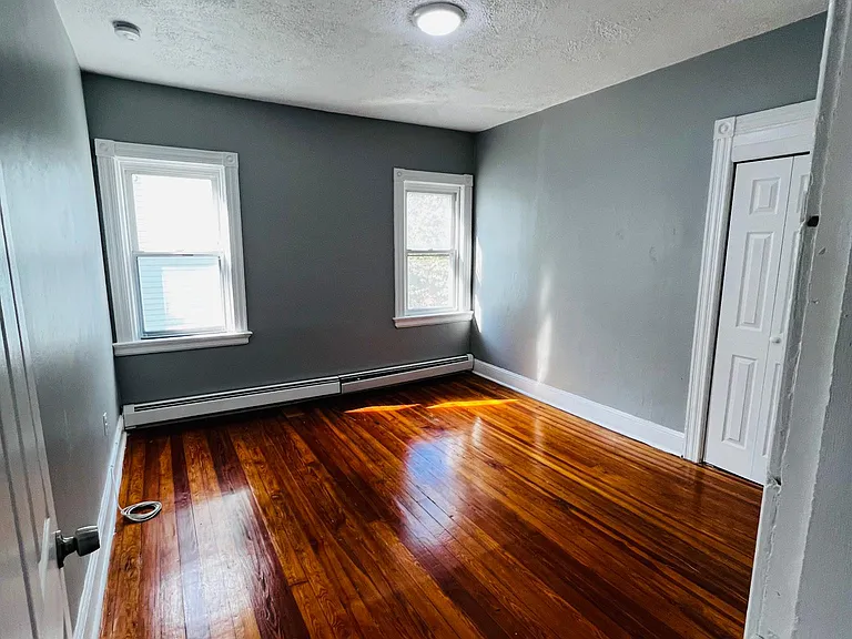 75 Moore St #3 — Photo 7