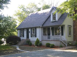 18 Benny St, Walpole, MA 02081