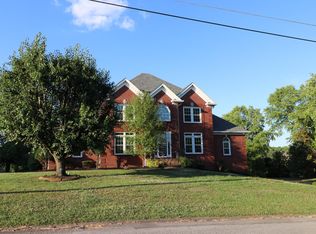 129 Pembroke Dr, Hendersonville, TN 37075
