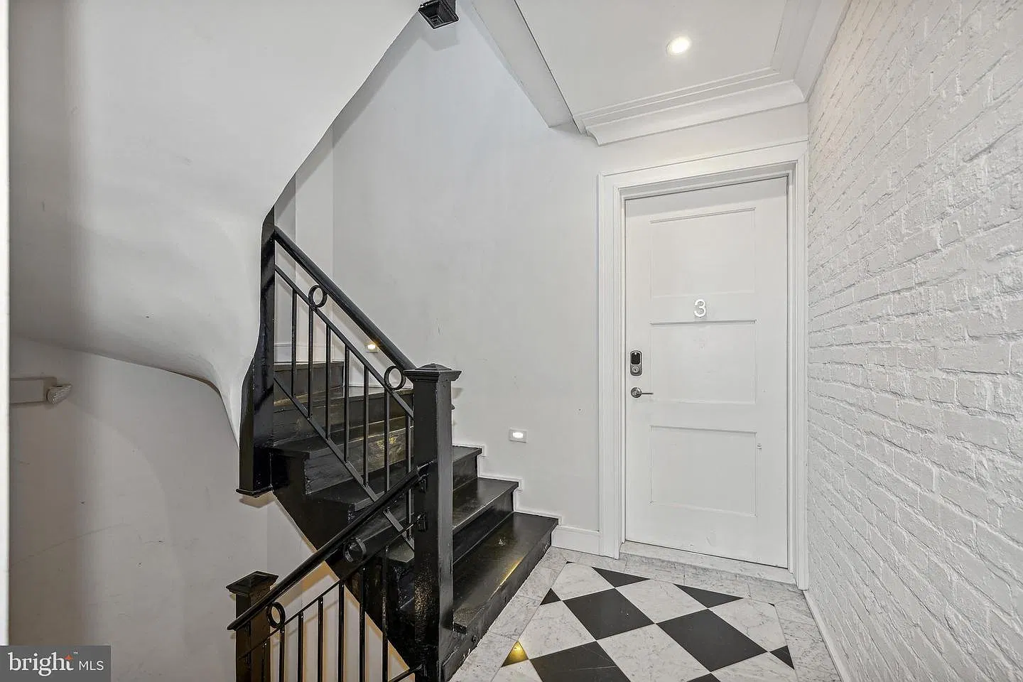 1 bed, 554 sqft, $2,750 — Photo 4