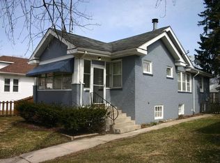 1107 N Ash St, Waukegan, IL 60085