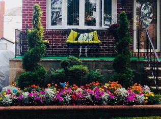 25314 148th Ave, Rosedale, NY 11422