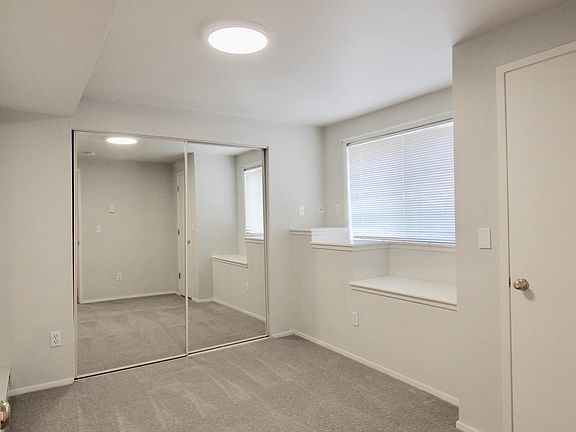 5th image of 3426 23rd Ave W #B
