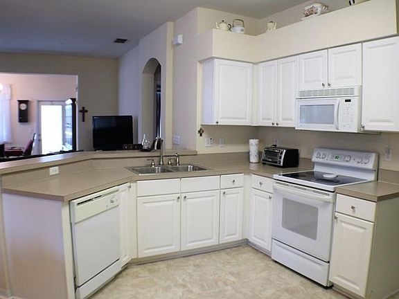 3rd image of 2642 Eagle Greens Dr #40