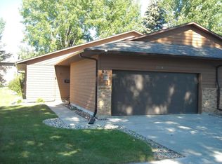 2524 25th Ave S, Fargo, ND 58103