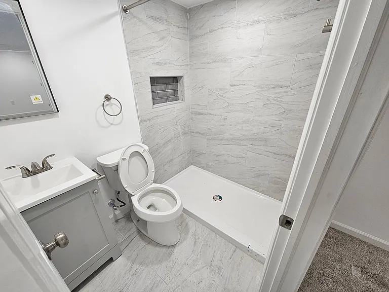 Sheriff Rd NE — Photo 2