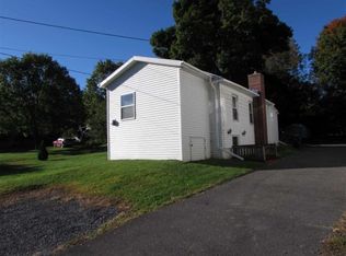 3 New Scotland Ave, Feura Bush, NY 12067