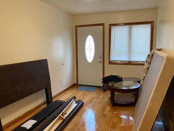 2nd image of 7159 161st St Floor 1