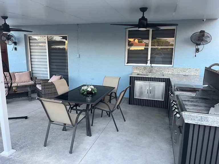 2510 NE 41st Ave — Photo 4