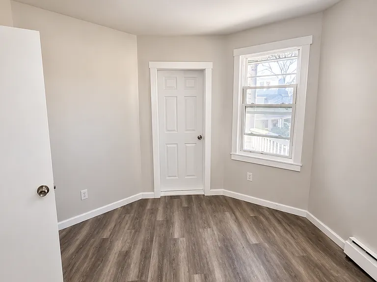 21 Eckert Ave #2B — Photo 8