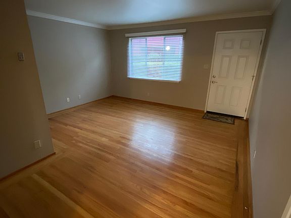 5th image of 2619 Q St #9