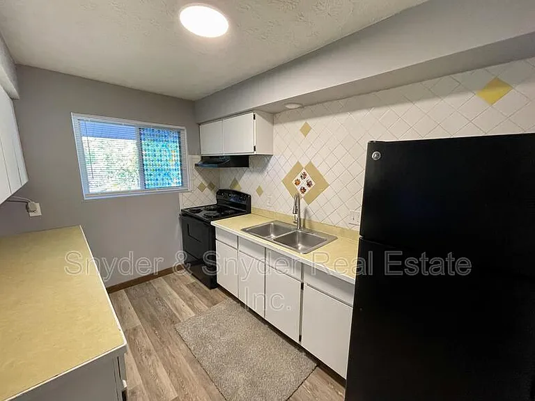 480 Massillon Rd #L — Photo 4