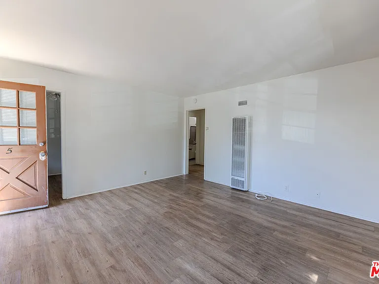 3821 Lockland Dr — Photo 5