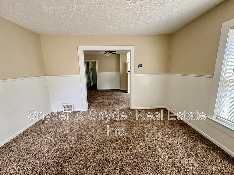 2307 & 2309 SW 22nd St SW — Photo 5