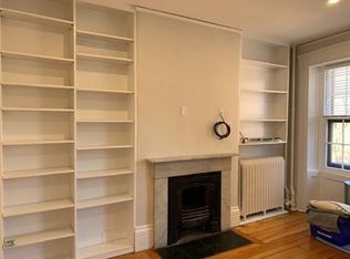 66 Pinckney St #2D, Boston, MA 02114