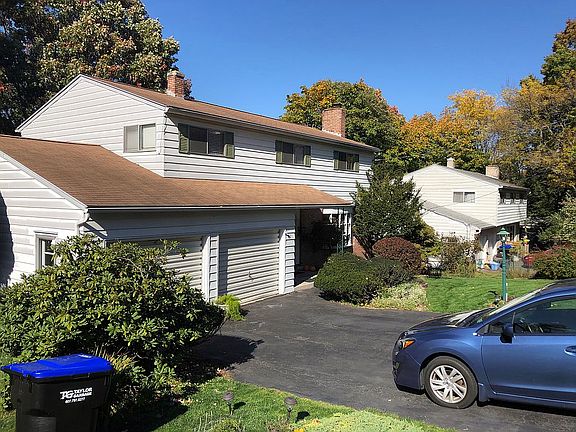 3rd image of 4621 Marshall Dr W