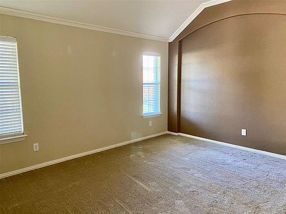 3rd image of 15852 Appaloosa Dr