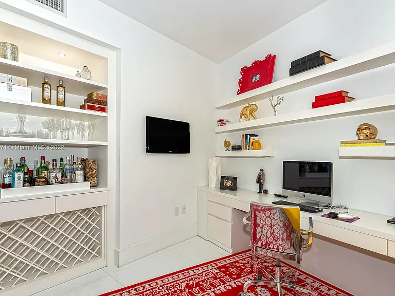 900 Biscayne Blvd #2006 — Photo 27