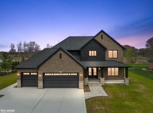 68198 Lake Angela Point, Richmond, MI 48062