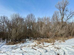24 River Hills Ct NW, Isanti, MN 55040