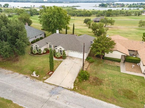 3rd image of 109 Lakeview Dr