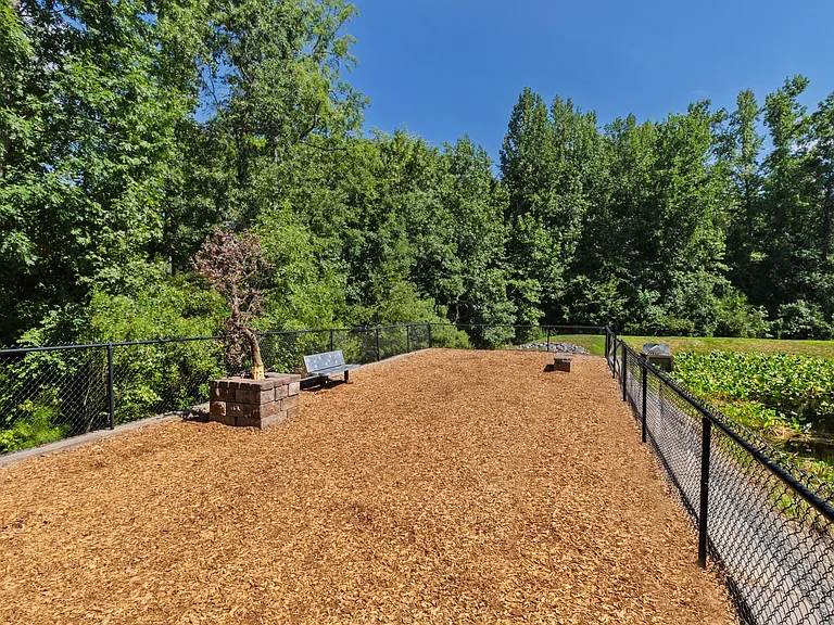 The Estates at Ballantyne — Photo 23