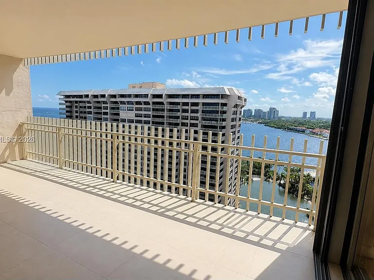 2 Grove Isle Dr #B1706 — Photo 13