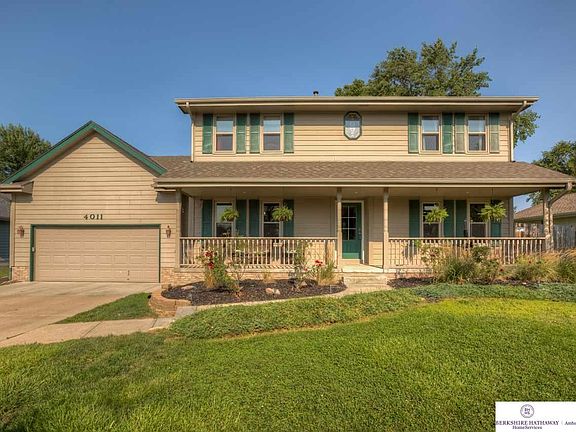 4th image of 4011 N 208th St