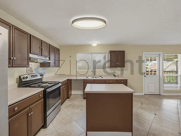 4707 Rosemarys Farm — Photo 10