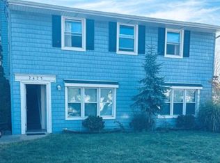 2425 Jackson Ave, Seaford, NY 11783