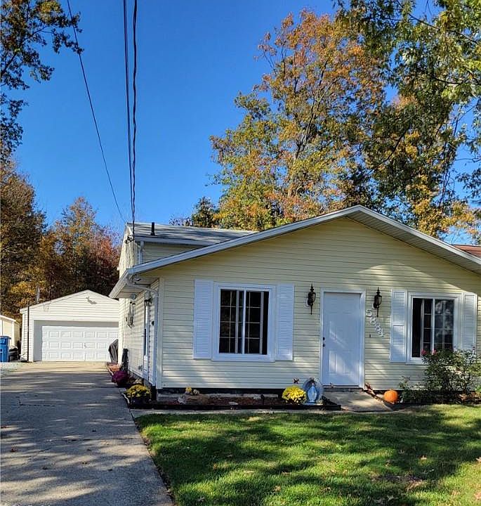 1st image of 5884 Rosebelle Ave