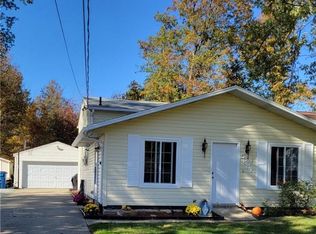 5884 Rosebelle Ave, North Ridgeville, OH 44039