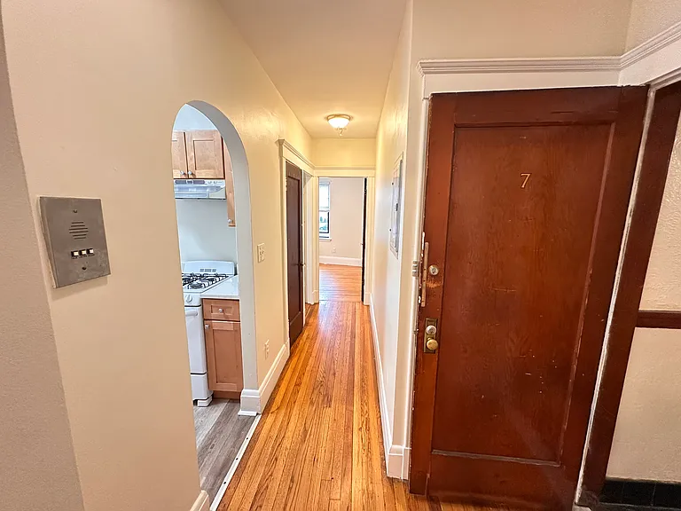 Pleasant St — Photo 2