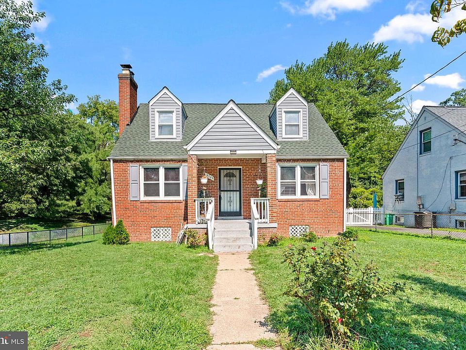 1st image of 5709 Janice Ln