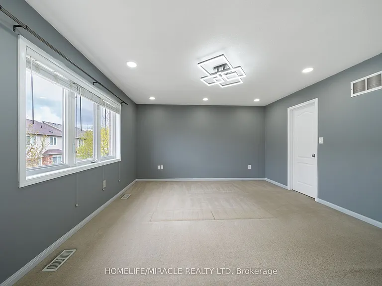 151 Baldwin Dr #UPPER — Photo 20
