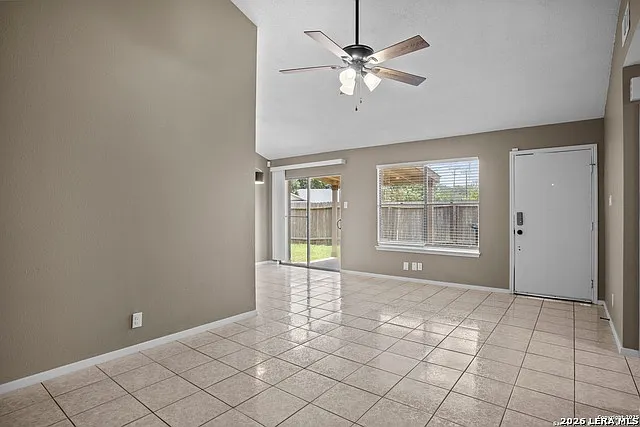 2 bed, 2.0 bath, 1688 sqft, $1,349 — Photo 4