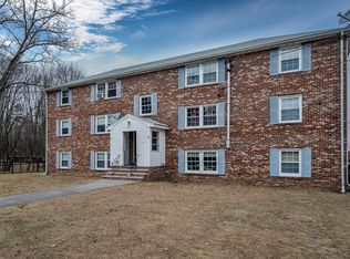 23 Frank St APT 2, Dracut, MA 01826