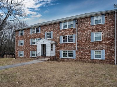 23 Frank St APT 2, Dracut, MA, 01826