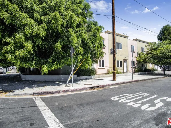 16057 Hartland St, Van Nuys, CA 91406