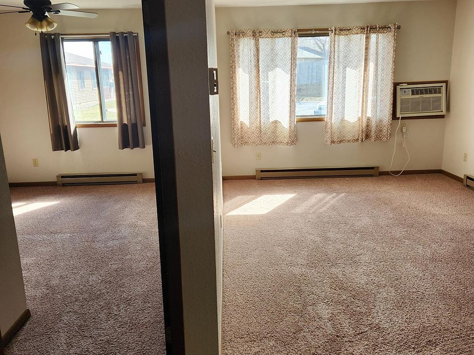 1st image of 1413 E Rushmore Dr APT 5