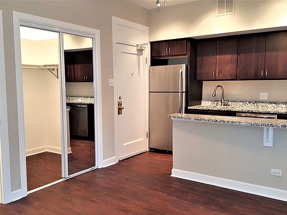 5th image of 432 W Belmont Ave #4d9c015c5