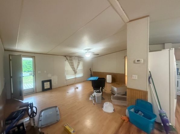 224 Shirway Ct, Lexington, SC 29073