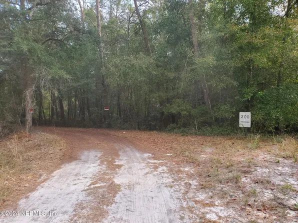 202 SANDY Lane, Crescent City, FL 32112