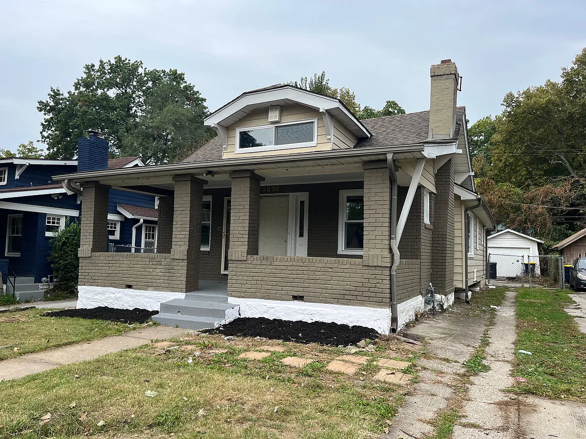 Building Photo - 5830 Euclid Ave