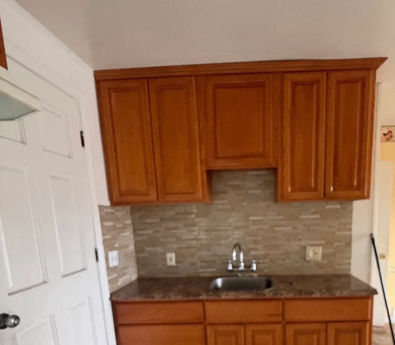 1 bed, 900 sqft, $1,800 — Photo 2