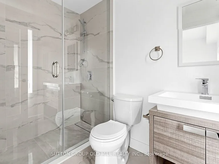 1927 Lawrence Ave W #4 — Photo 15