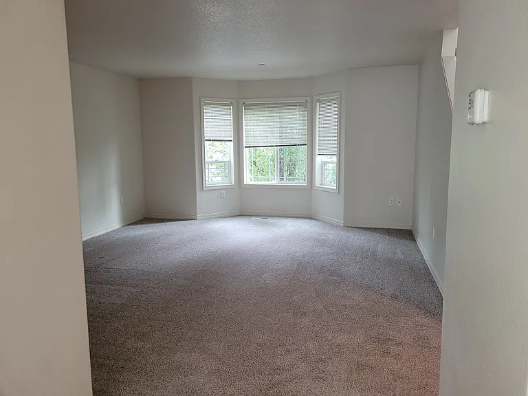 5700 NE 82nd Ave #B-6 — Photo 9