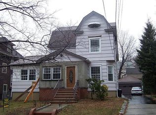 146 Mountain Way, Rutherford, NJ 07070