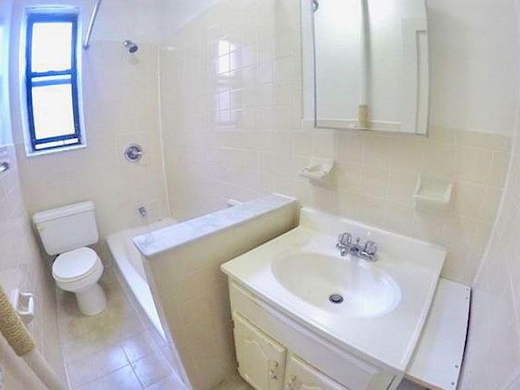 2nd image of 3252 41st St APT 2D