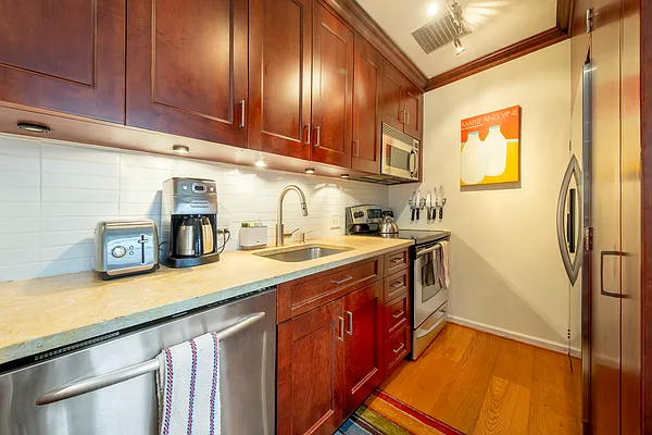 Sold by Compass | media 6